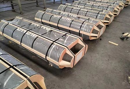 UHP 600mm 石墨电极 带接头 T4L