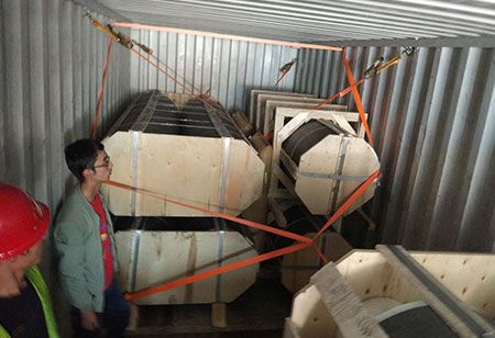 具有竞争力的价格石墨电极 RP 碳石墨电极 带接头