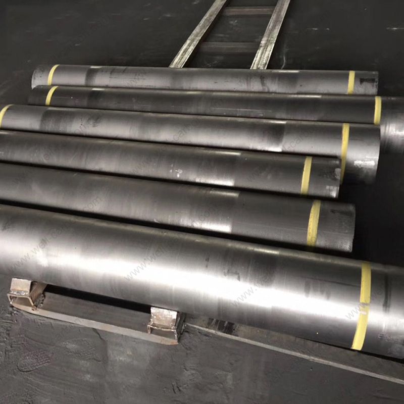 用于电弧炉（EAF）的 UHP 600x2400mm 石墨电极