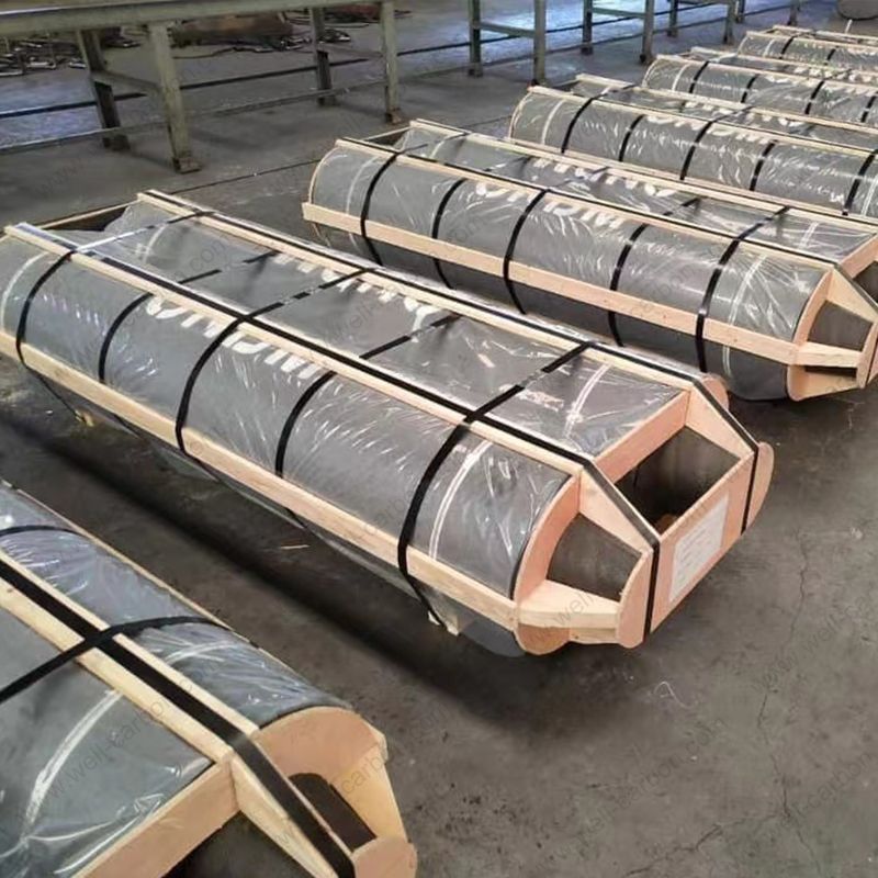 用于电弧炉（EAF）的 UHP 600x2400mm 石墨电极